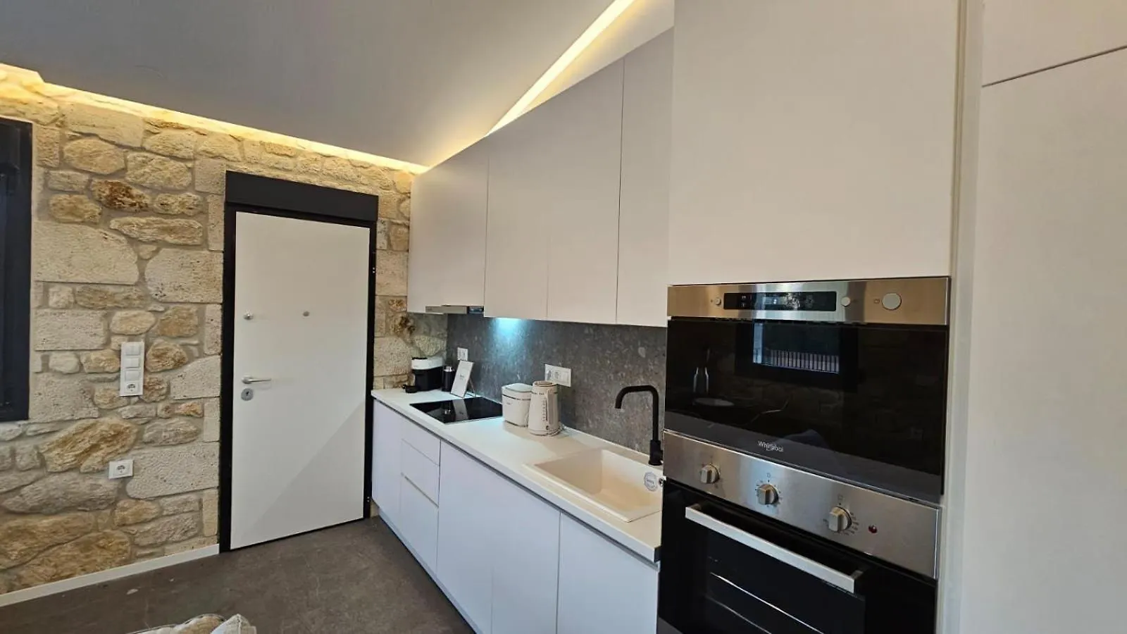 Exclusive New Villa With Private Pool - 2Br Nea Fokea